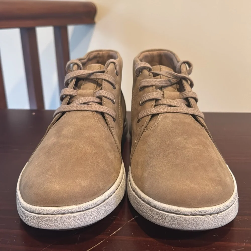 Dansko Men's Brown Chukka Boots